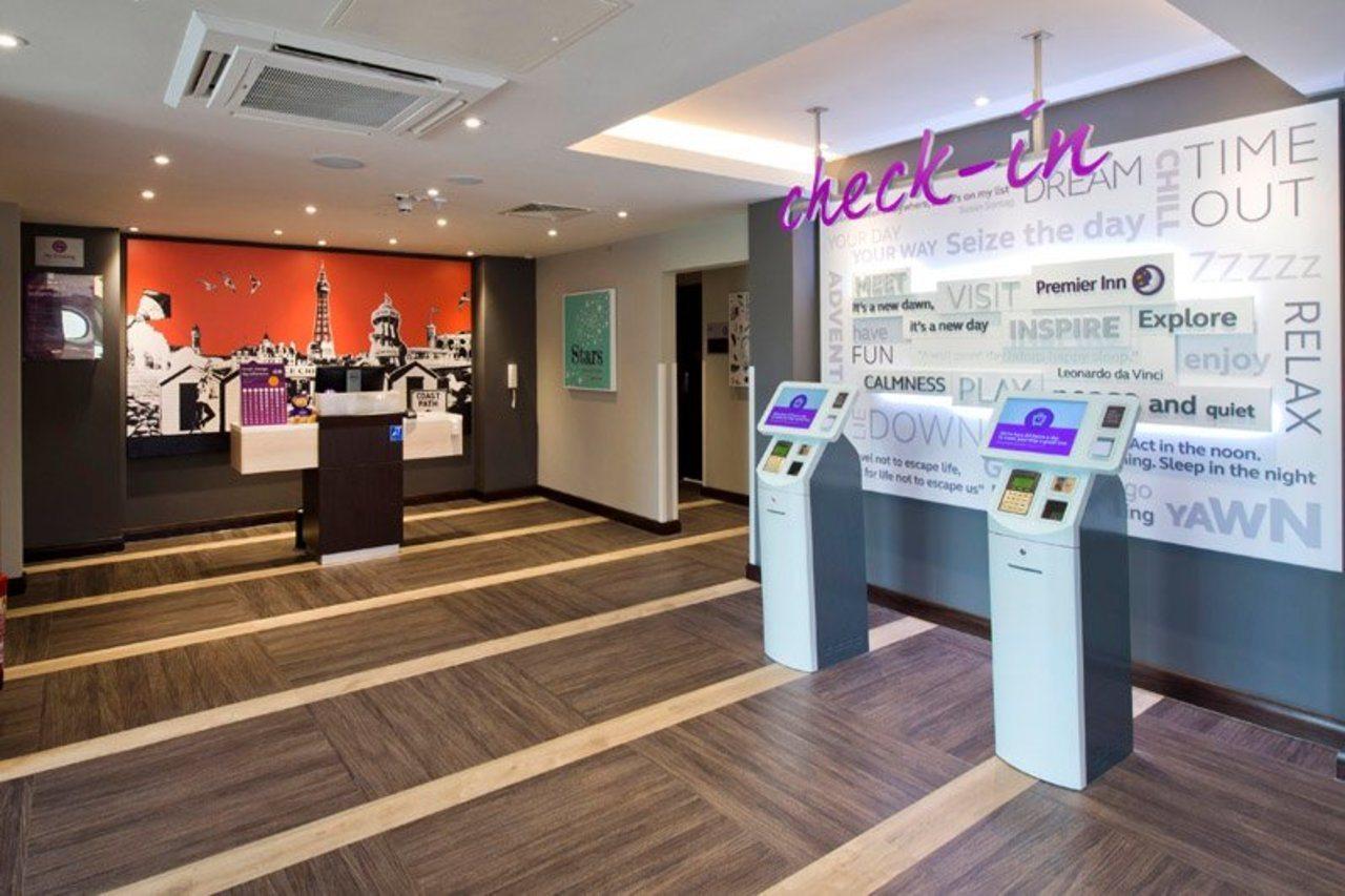 Premier Inn Holyhead Luaran gambar