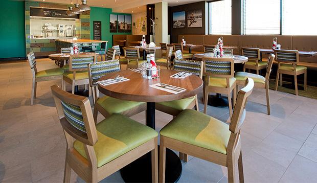 Premier Inn Holyhead Luaran gambar